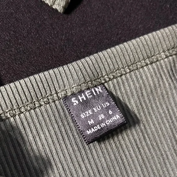 Cut Out Dress - Picture 3 of 3